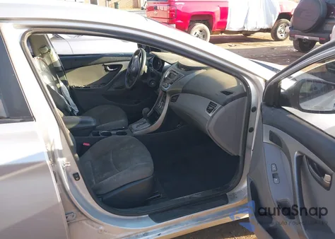 2013 Hyundai Elantra Gls z USA, uszkodzony, nr VIN KMHDH4AE2DU022166